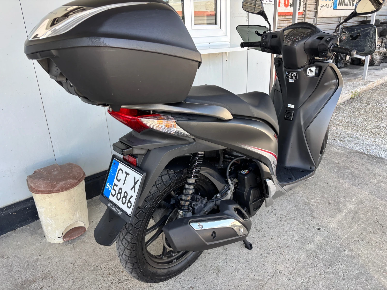 Honda Sh 125 SPORT ABS START STOP, снимка 6 - Мотоциклети и мототехника - 55458386