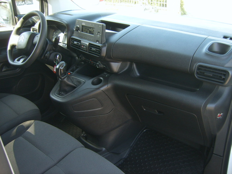 Citroen Berlingo 1, 5 hdi    maxi, снимка 6 - Автомобили и джипове - 45951536