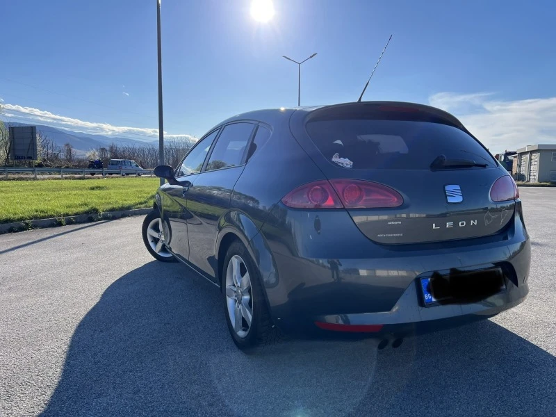 Seat Leon 1.8 TSI, снимка 4 - Автомобили и джипове - 47013914