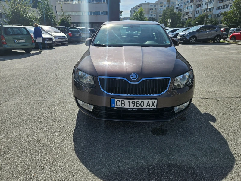 Skoda Octavia 1.6 TDI, снимка 7 - Автомобили и джипове - 47508720