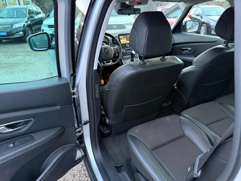 Renault Scenic 1.7DCI, снимка 11 - Автомобили и джипове - 48939852