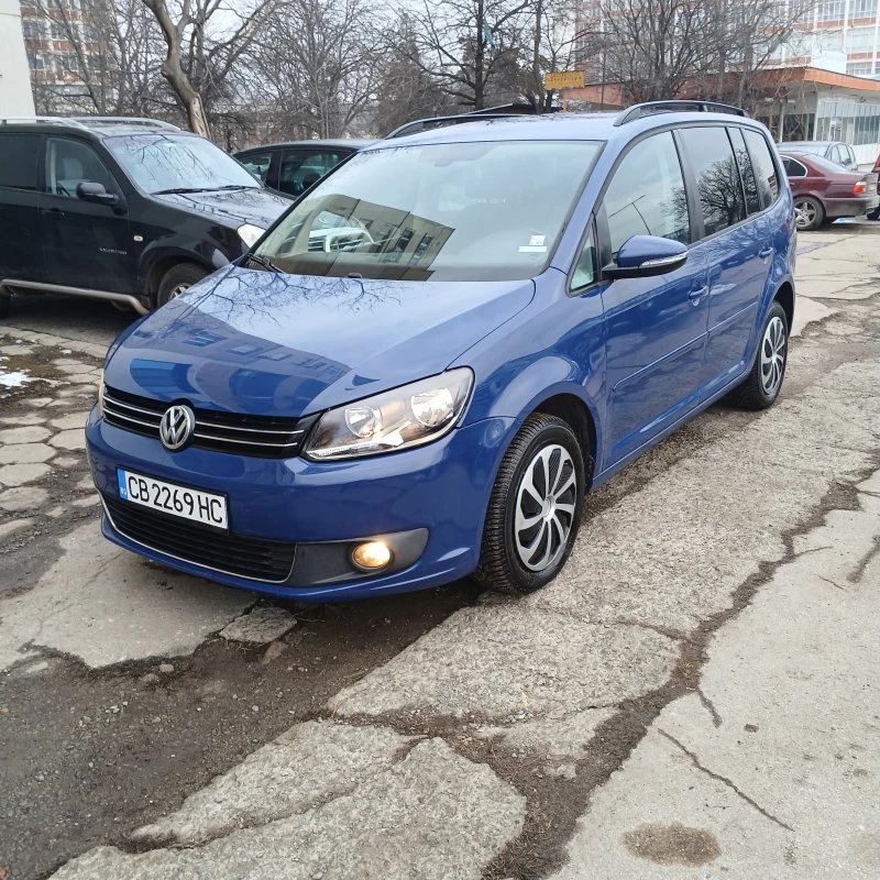 VW Touran АВТОМАТИК , снимка 1 - Автомобили и джипове - 49220778