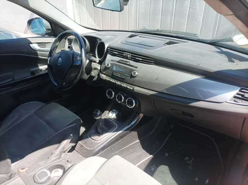 Alfa Romeo Giulietta 1.6 JTD -EURO 5 A/НА ЧАСТИ , снимка 6 - Автомобили и джипове - 49586670