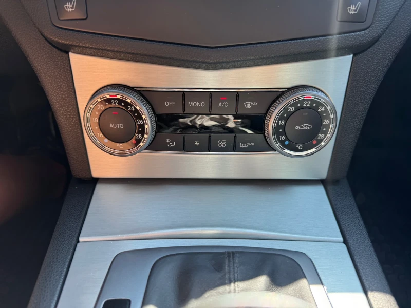 Mercedes-Benz C 280, снимка 8 - Автомобили и джипове - 51641668