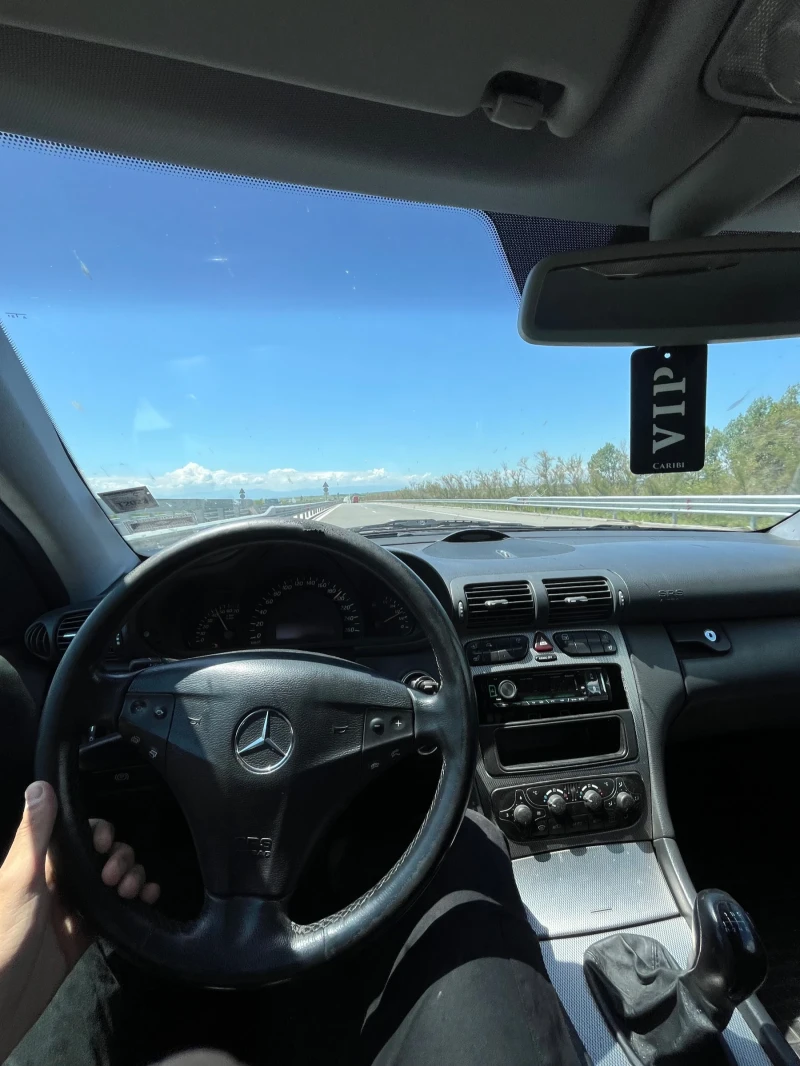 Mercedes-Benz C 200, снимка 8 - Автомобили и джипове - 51784967