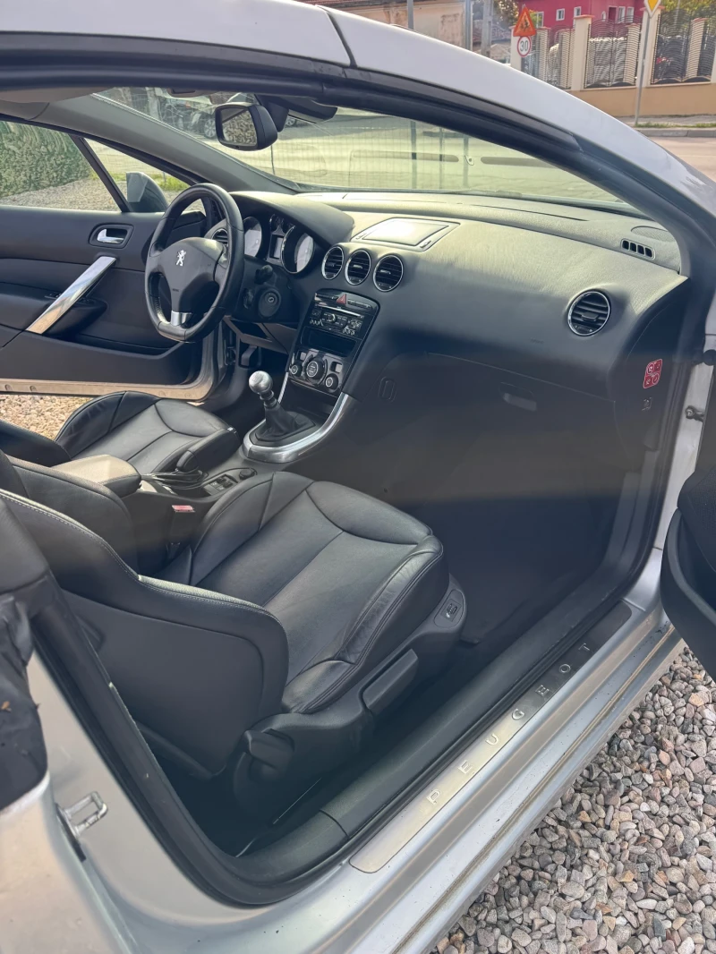 Peugeot 308 cc 2.0HDi Feline / Кожа / Подгрев / Обдухване , снимка 8 - Автомобили и джипове - 52179353