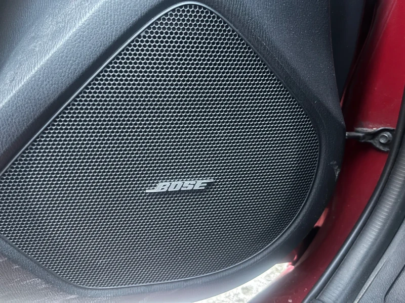 Mazda 3, снимка 10 - Автомобили и джипове - 52506400