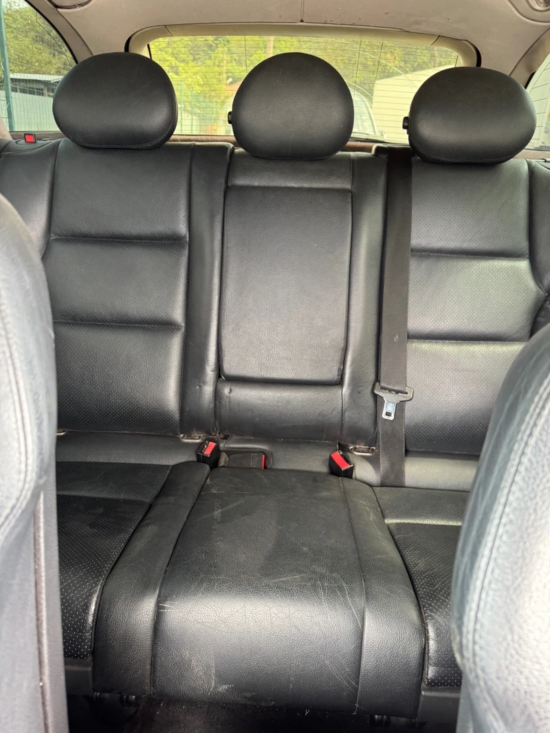 Mercedes-Benz C 320, снимка 7 - Автомобили и джипове - 52549926