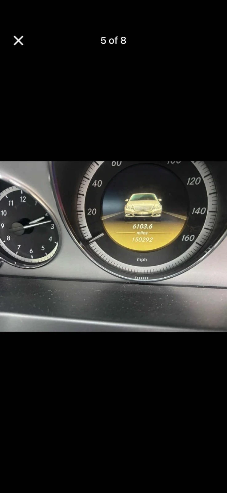 Mercedes-Benz E 220 Десен волан - изображение 5