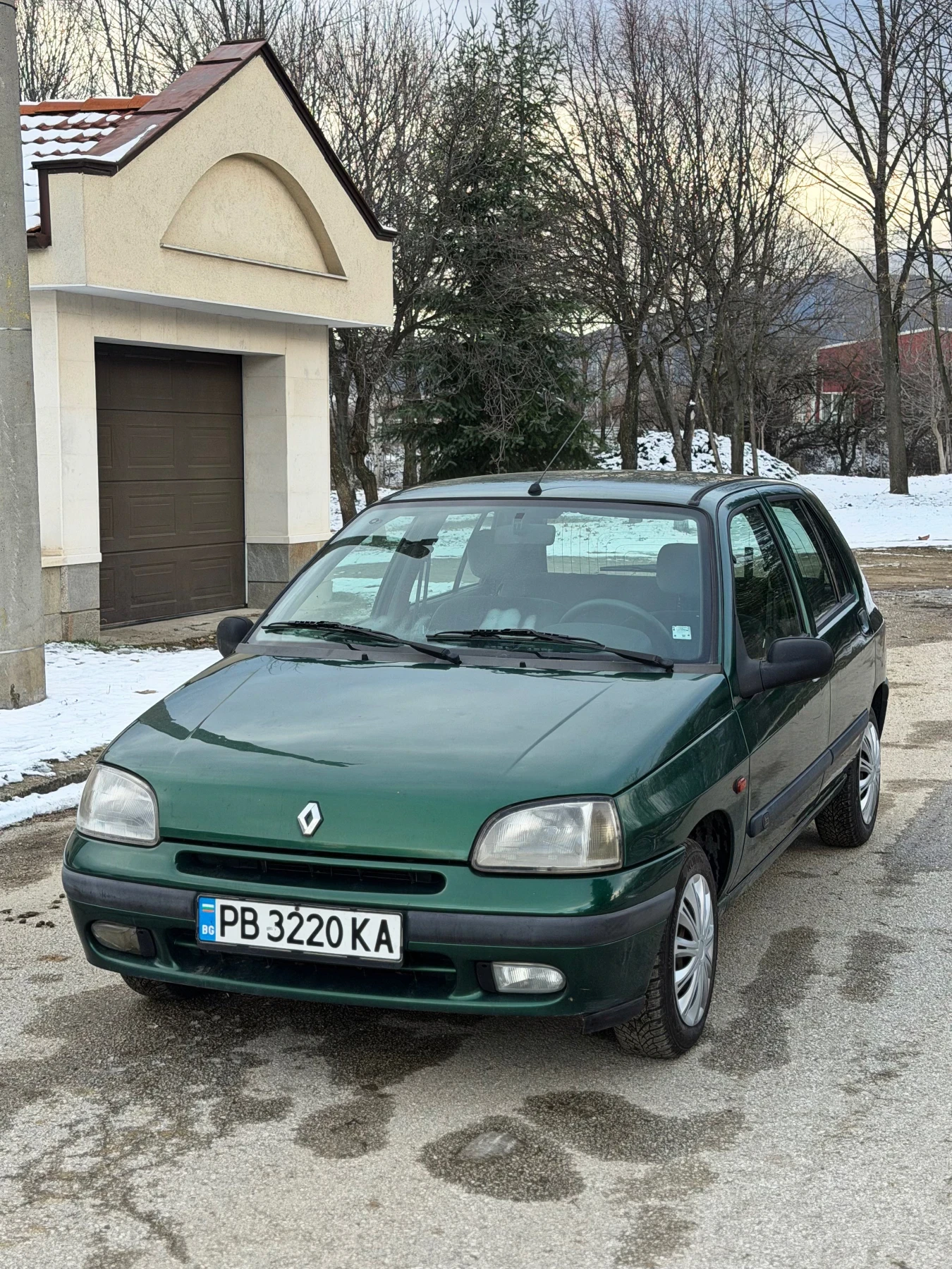 Renault Clio 1.4i ТОП!, снимка 1