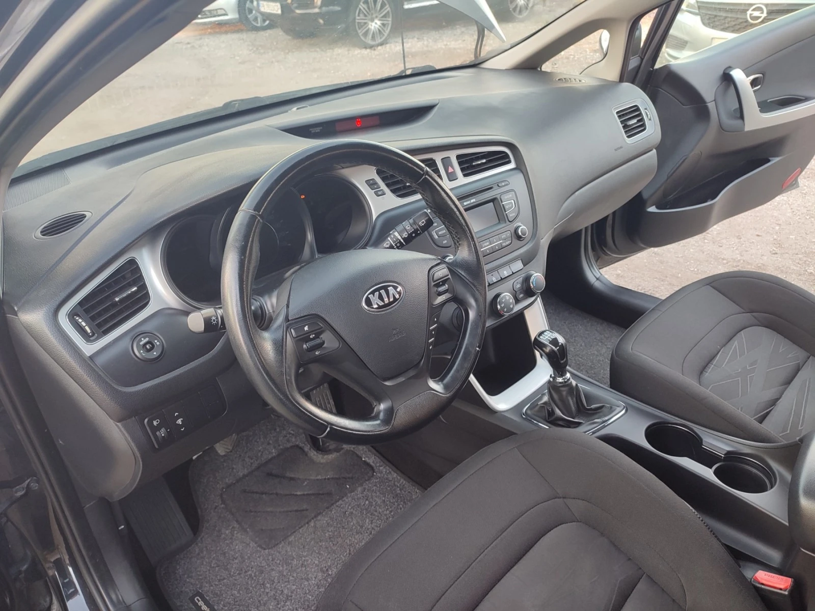 Kia Ceed 1.6 CRDI | Mobile.bg — изображение 12