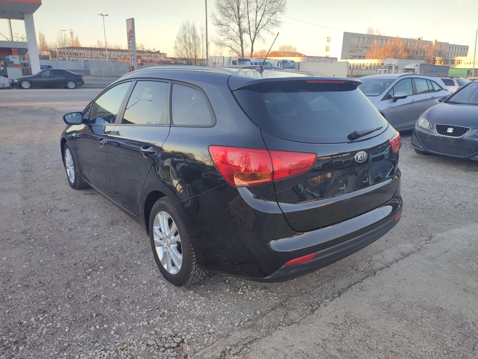 Kia Ceed 1.6 CRDI - изображение 2