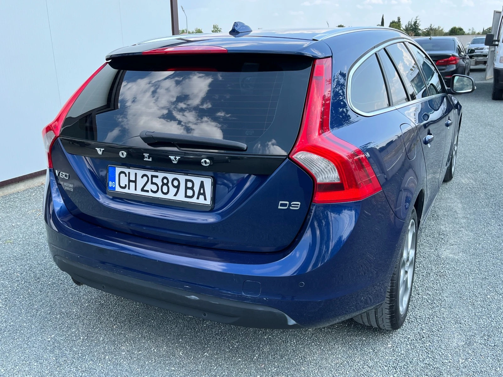 Volvo V60 2.0D3-Ocean Race - изображение 4