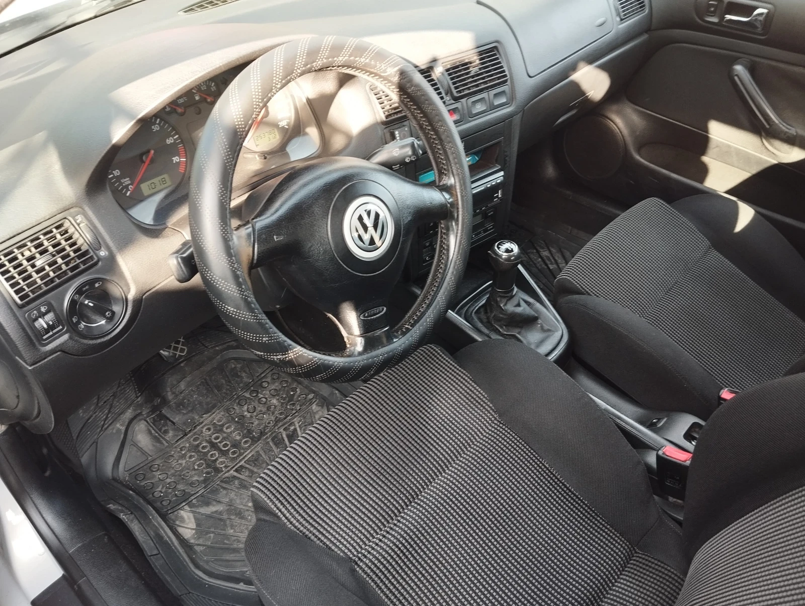 VW Golf  - изображение 7