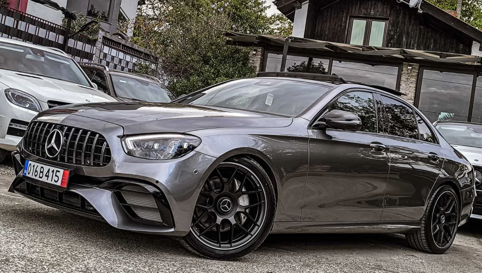 Mercedes-Benz E 220 D AMG LINE - изображение 2