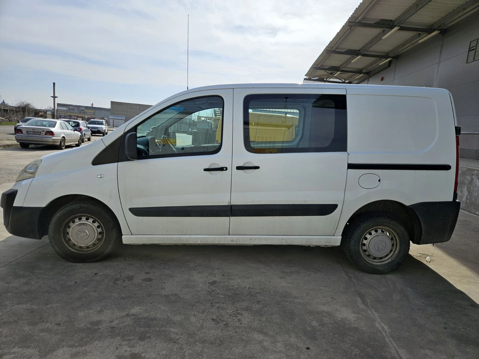 Peugeot Expert 1.6hdi, снимка 14 - Автомобили и джипове - 53713313