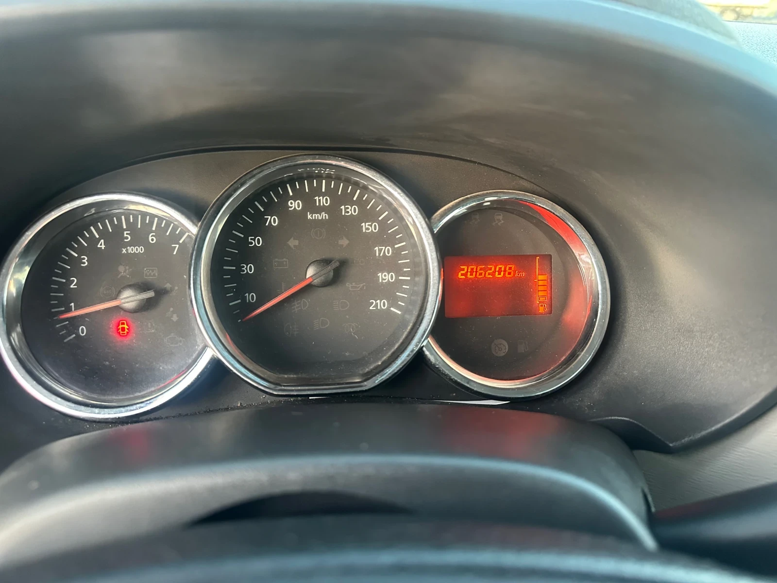 Dacia Lodgy 1.5 DCI 7-местна, снимка 12 - Автомобили и джипове - 53829274