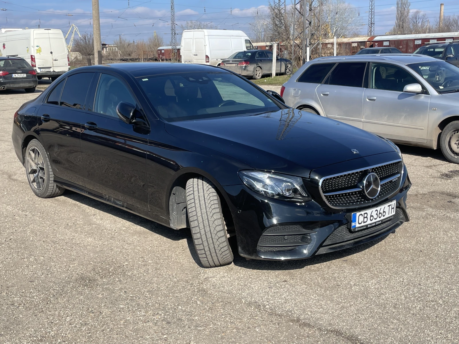 Mercedes-Benz E 350 AMG 360 Panorama Headup, снимка 3 - Автомобили и джипове - 53868954