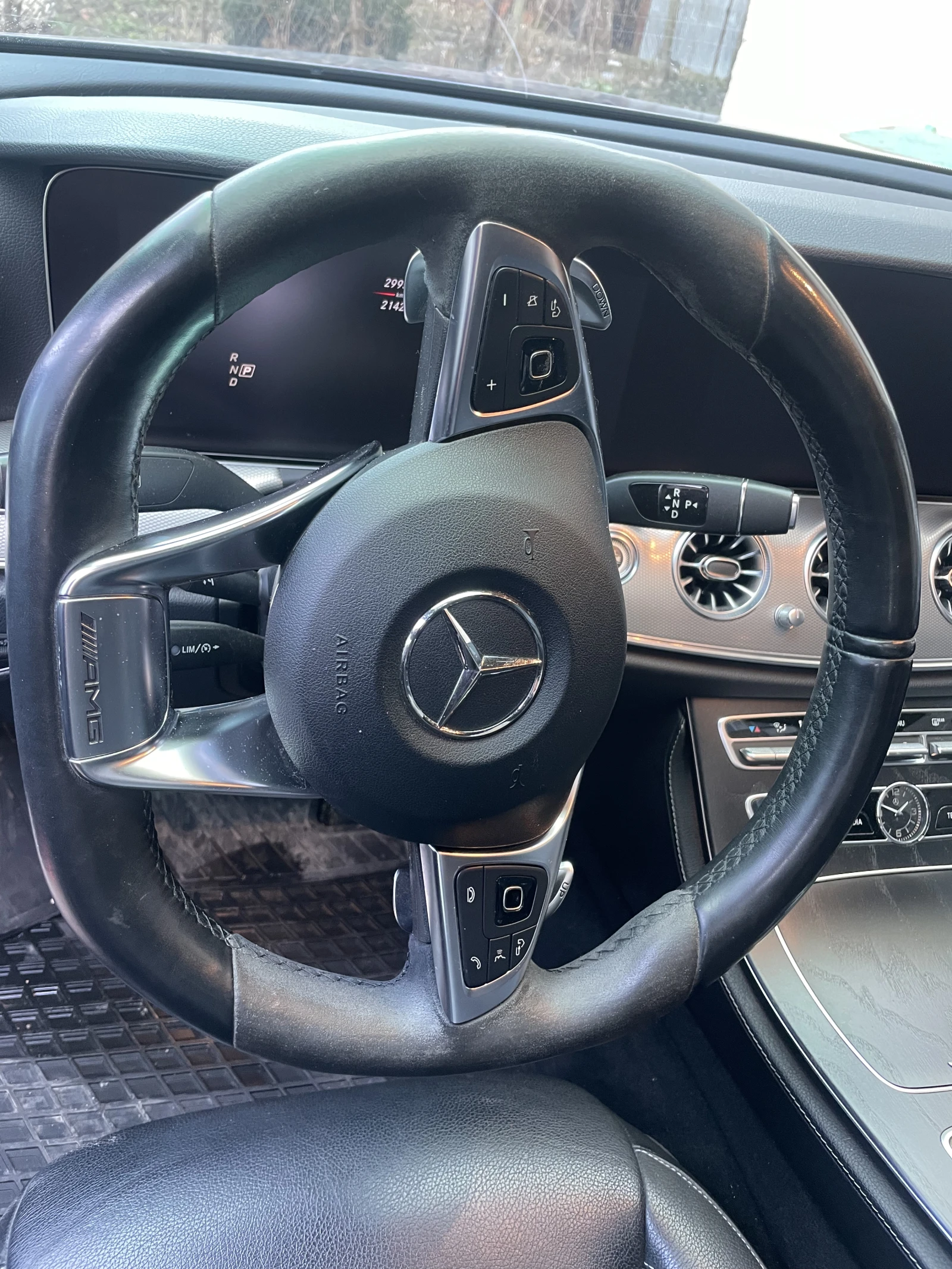 Mercedes-Benz E 350 AMG 360 Panorama Headup, снимка 5 - Автомобили и джипове - 53868954