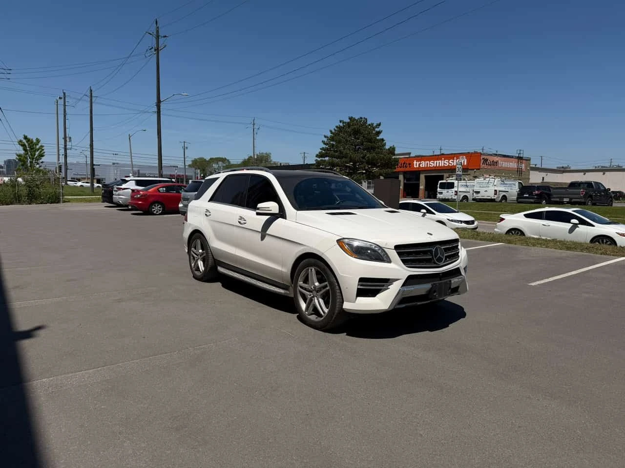 Mercedes-Benz ML 550 4MATIC * ДИСТРОНИК* ПОДГРЕВ* ОБДУХВАНЕ* ПАНОРАМА* , снимка 3 - Автомобили и джипове - 54776292
