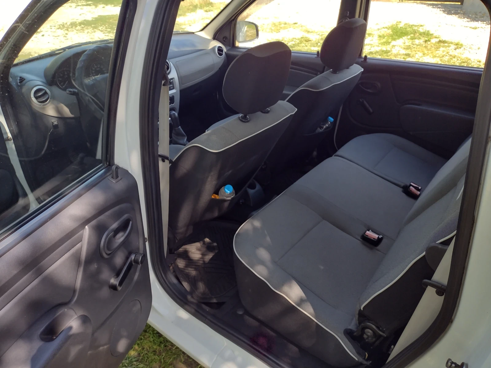 Dacia Logan, снимка 12 - Автомобили и джипове - 54966968