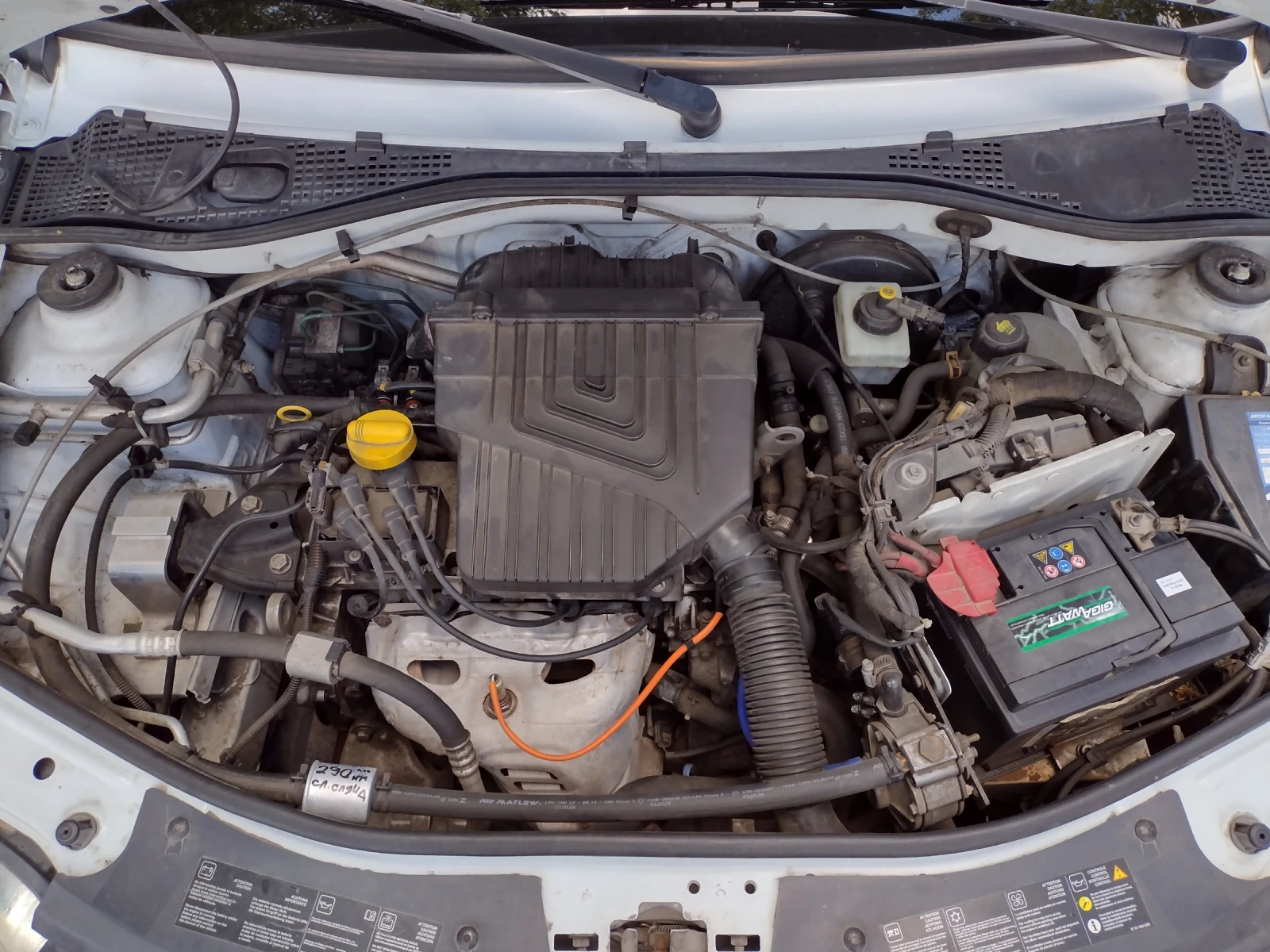 Dacia Logan, снимка 11 - Автомобили и джипове - 54966968