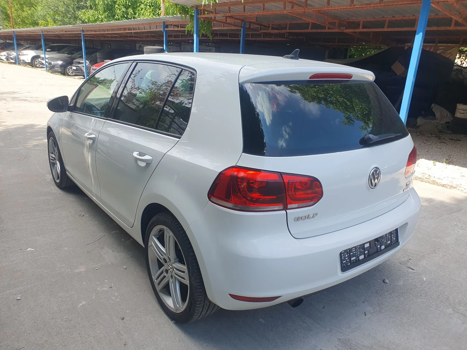 VW Golf 6 FACE 1.2tsi Higlline NAVI KOJA AUT, снимка 4 - Автомобили и джипове - 55012884