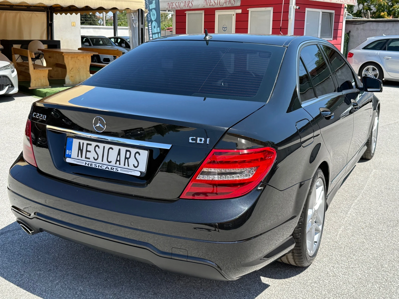 Mercedes-Benz C 220 CDI 7G-Tronic AMG Line Facelift ! Топ Състояние !, снимка 5 - Автомобили и джипове - 55298849