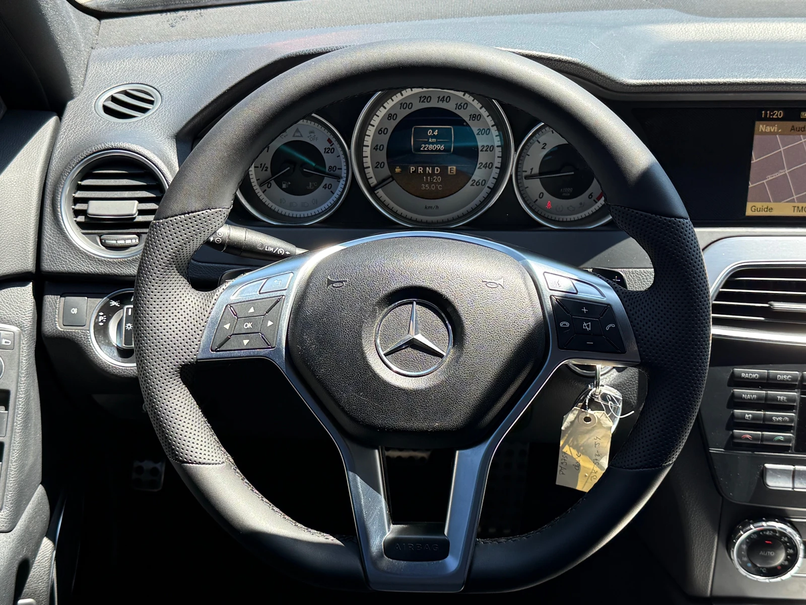 Mercedes-Benz C 220 CDI 7G-Tronic AMG Line Facelift ! Топ Състояние !, снимка 12 - Автомобили и джипове - 55298849
