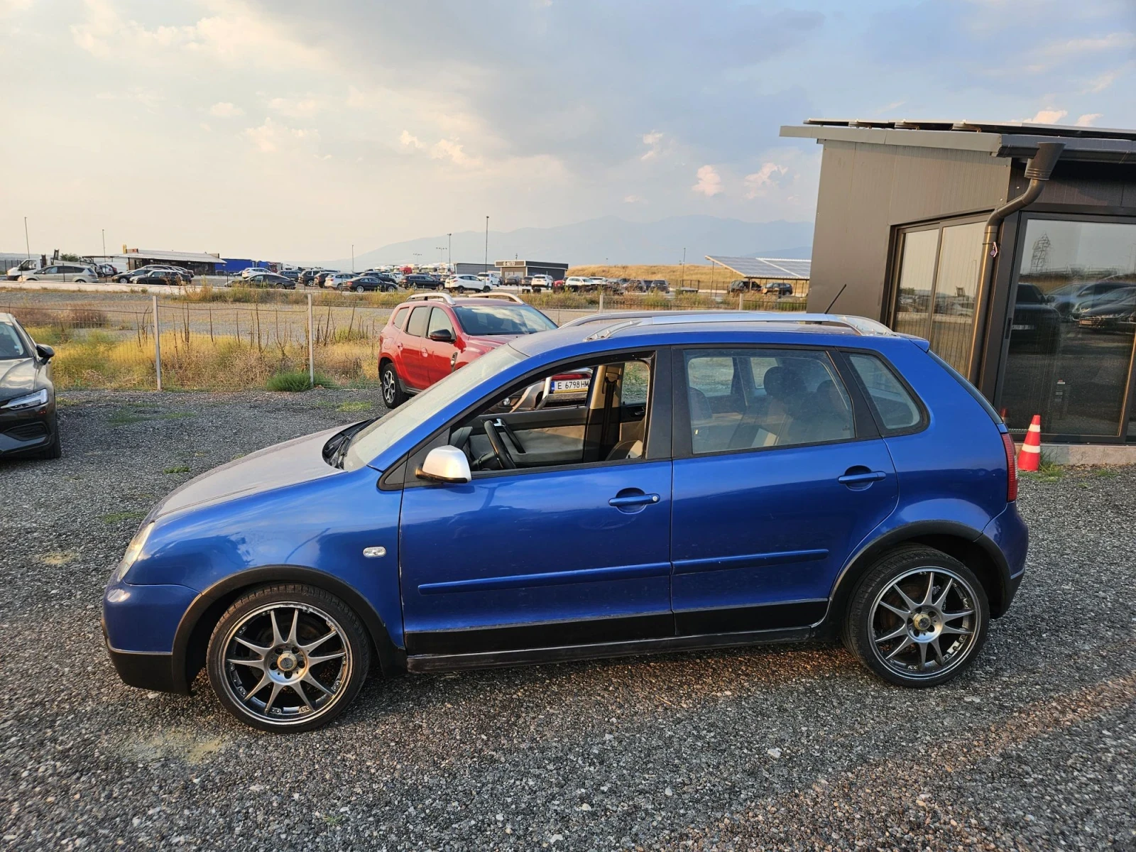 VW Polo Cross 1.4 TDI, снимка 2 - Автомобили и джипове - 55768540