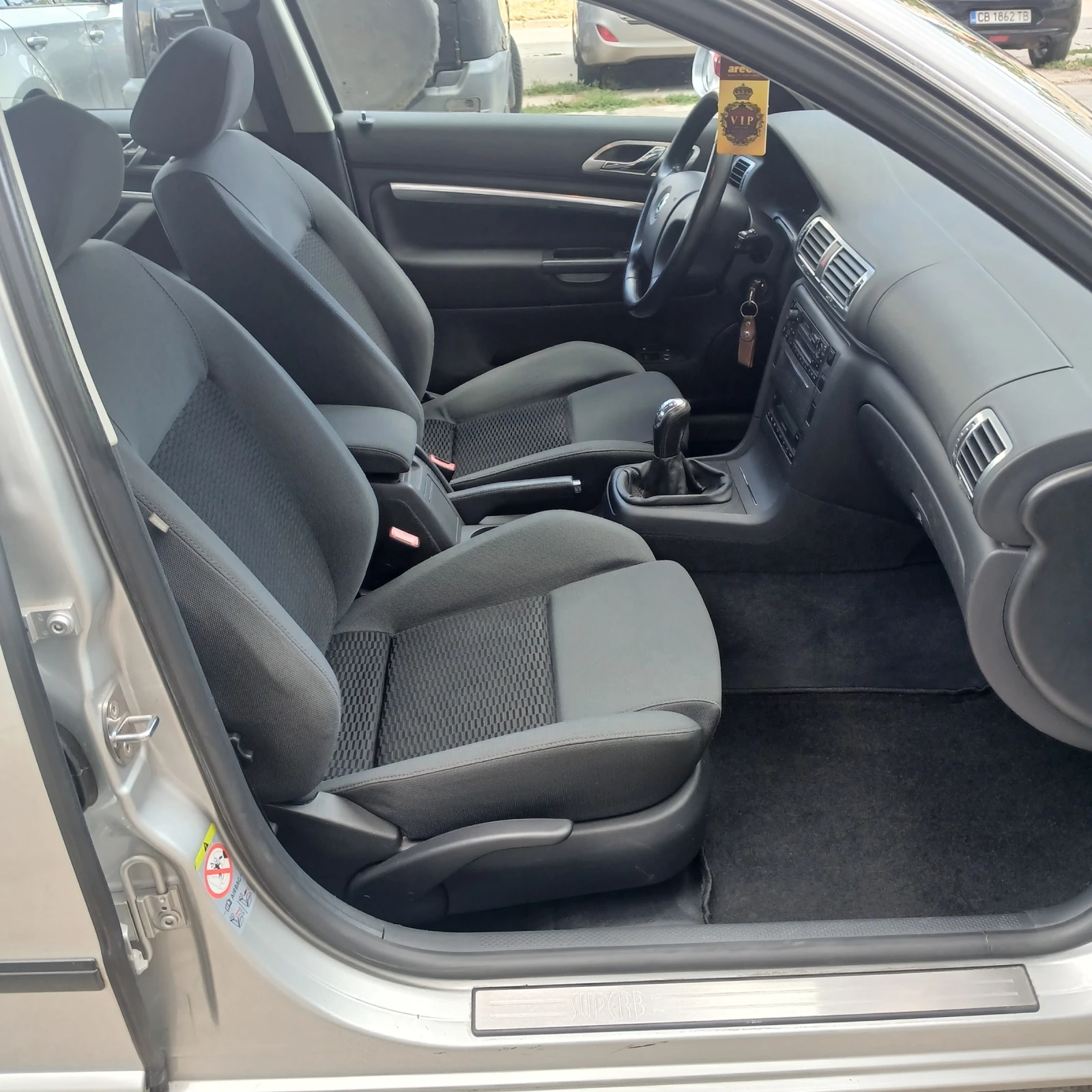 Skoda Superb 6 СКОРОСТИ , снимка 15 - Автомобили и джипове - 55969106