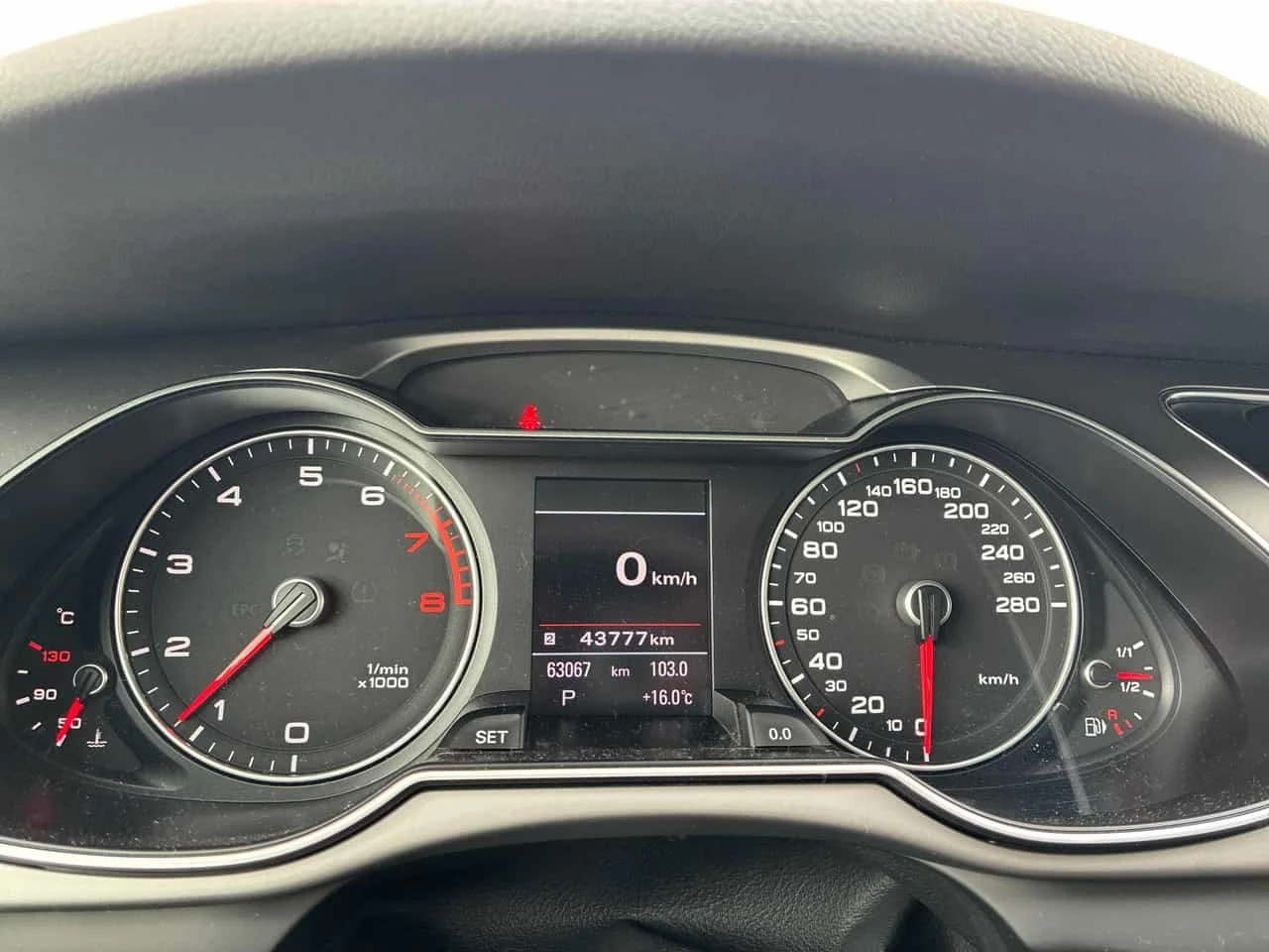 Audi A4 * PROGRESSIV PLUS  * KEYLESS * ПОДГРЕВ * , снимка 8 - Автомобили и джипове - 56514375