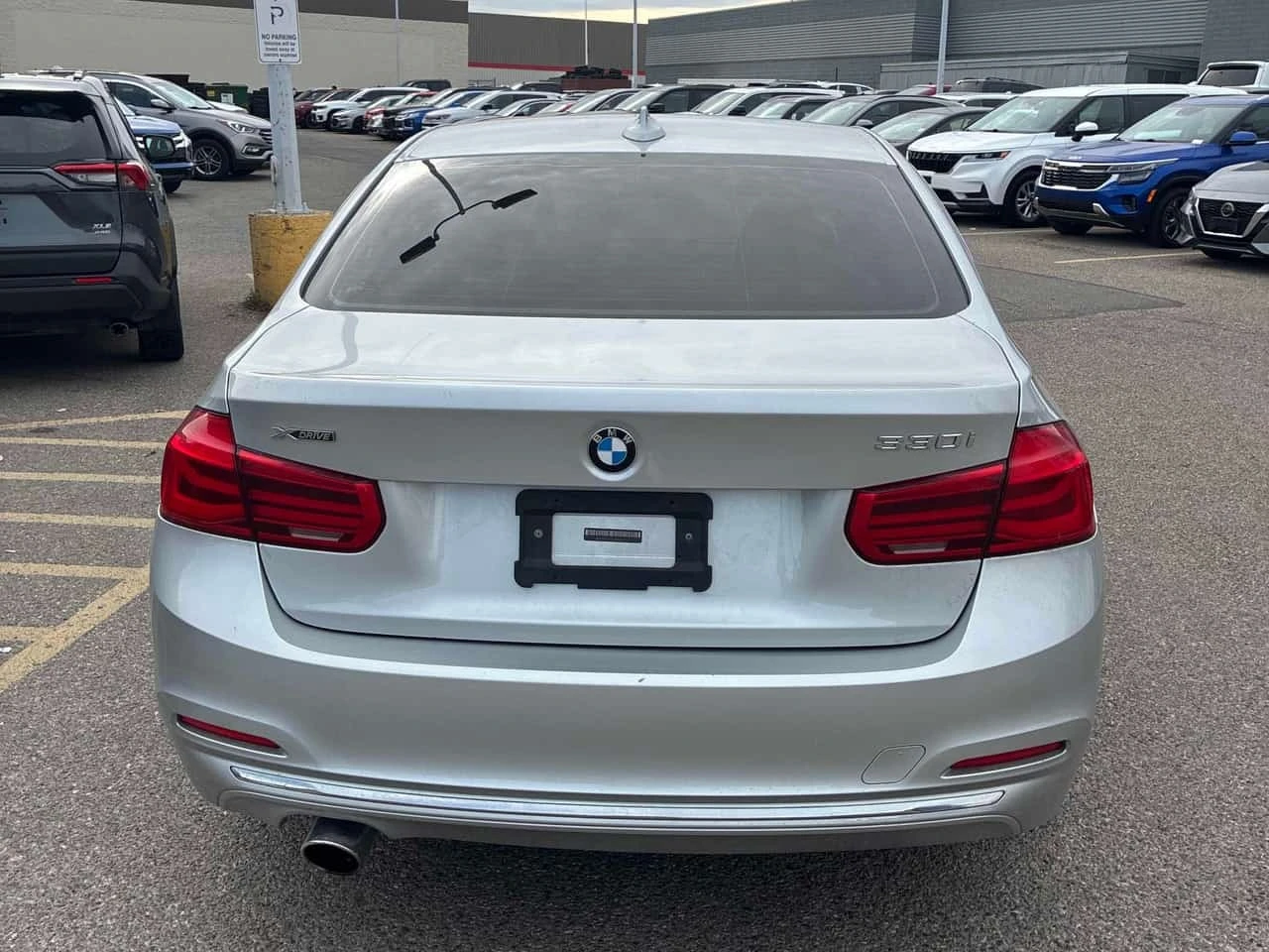 BMW 330 i xDrive | CARFAX | ��������������� | Mobile.bg � ����������� 5