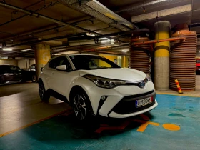 Обява за продажба на Toyota C-HR 2.0 HYBRID 184K.C ГАРАНЦИЯ  ~42 989 лв. - изображение 2 | Auto.bg Обява за продажба на Toyota C-HR 2.0 HYBRID 184K.C ГАРАНЦИЯ  ~42 989 лв. - изображение 2