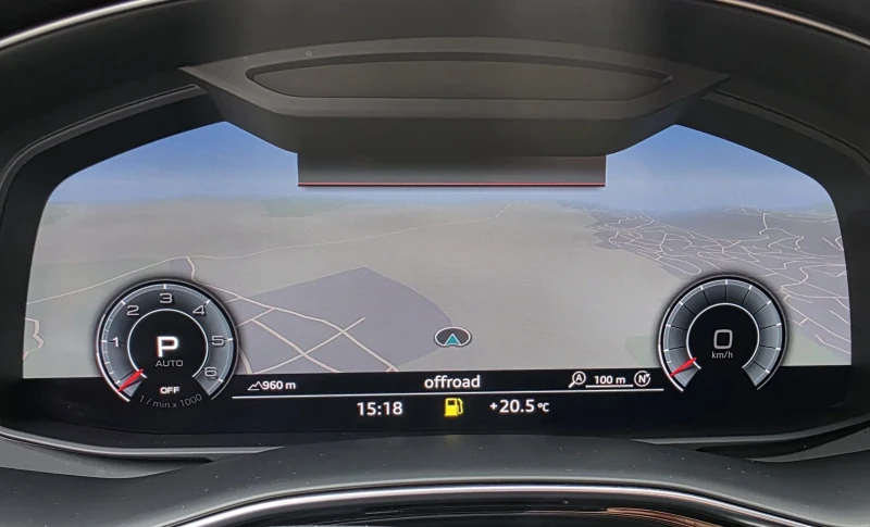 Audi Q8, снимка 8 - Автомобили и джипове - 52511628