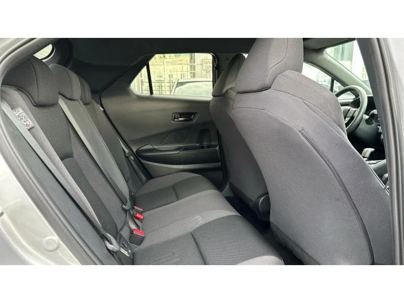 Toyota C-HR  1.8HSD SELECTION - изображение 7