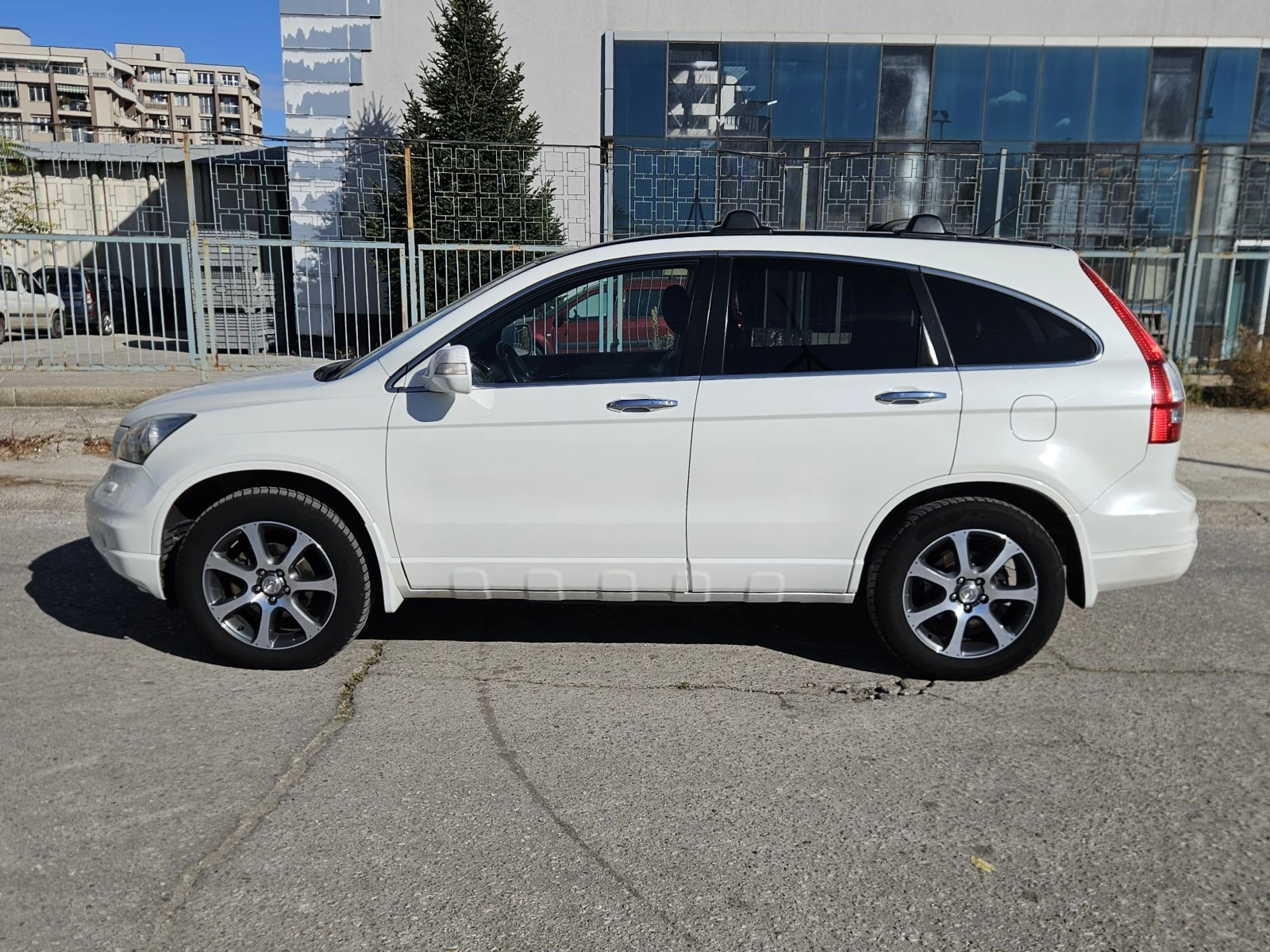 Honda Cr-v 2.2 CDTi 4x4 Distronic* NAVI* CAM - изображение 9