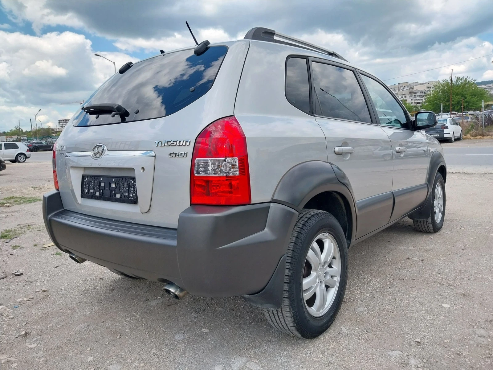 Hyundai Tucson 2.0 CRDI /4X4 - изображение 4