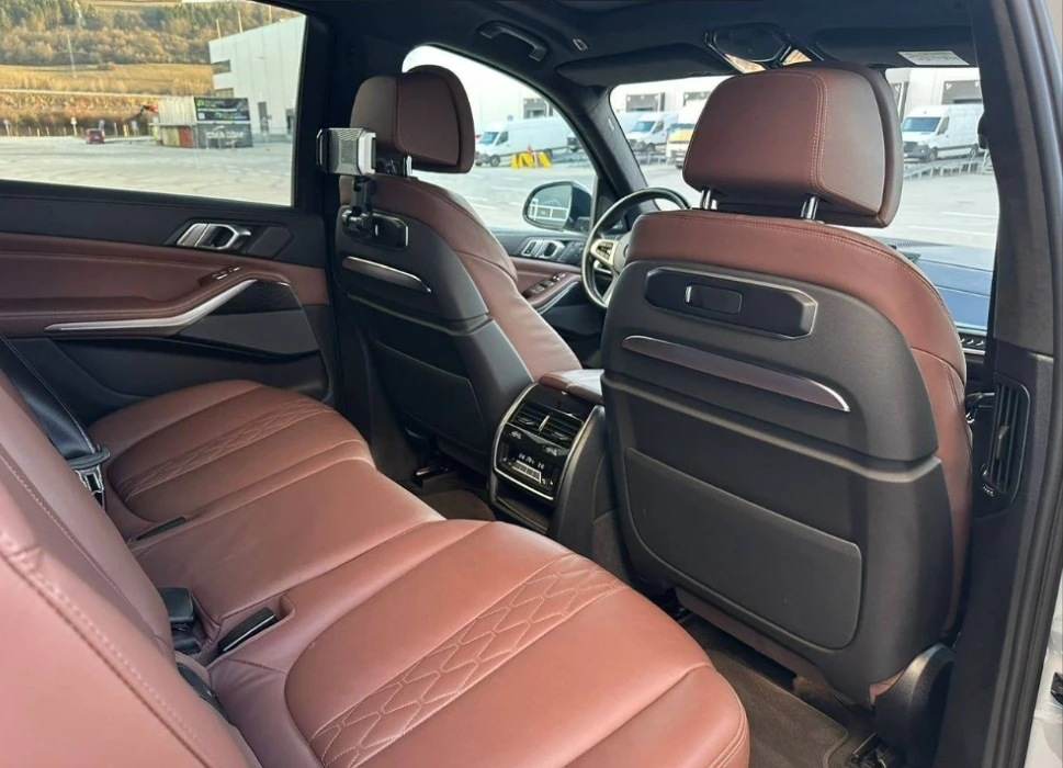 BMW X7 40d xDrive M-Sport, снимка 6 - Автомобили и джипове - 53901262