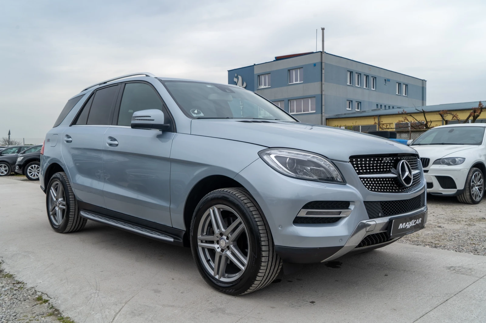 Mercedes-Benz ML 350 2014 = НА ПРУЖИНИ = ФЕЙС = ЛИЗИНГ = ТОП, снимка 2 - Автомобили и джипове - 54208875