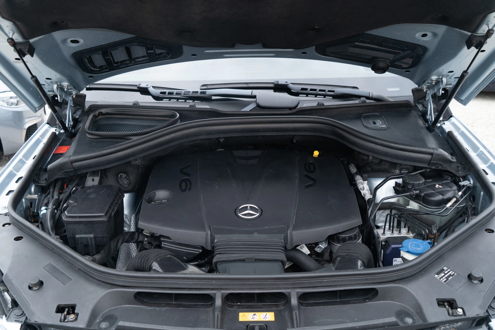 Mercedes-Benz ML 350 2014 = НА ПРУЖИНИ = ФЕЙС = ЛИЗИНГ = ТОП, снимка 17 - Автомобили и джипове - 54208875