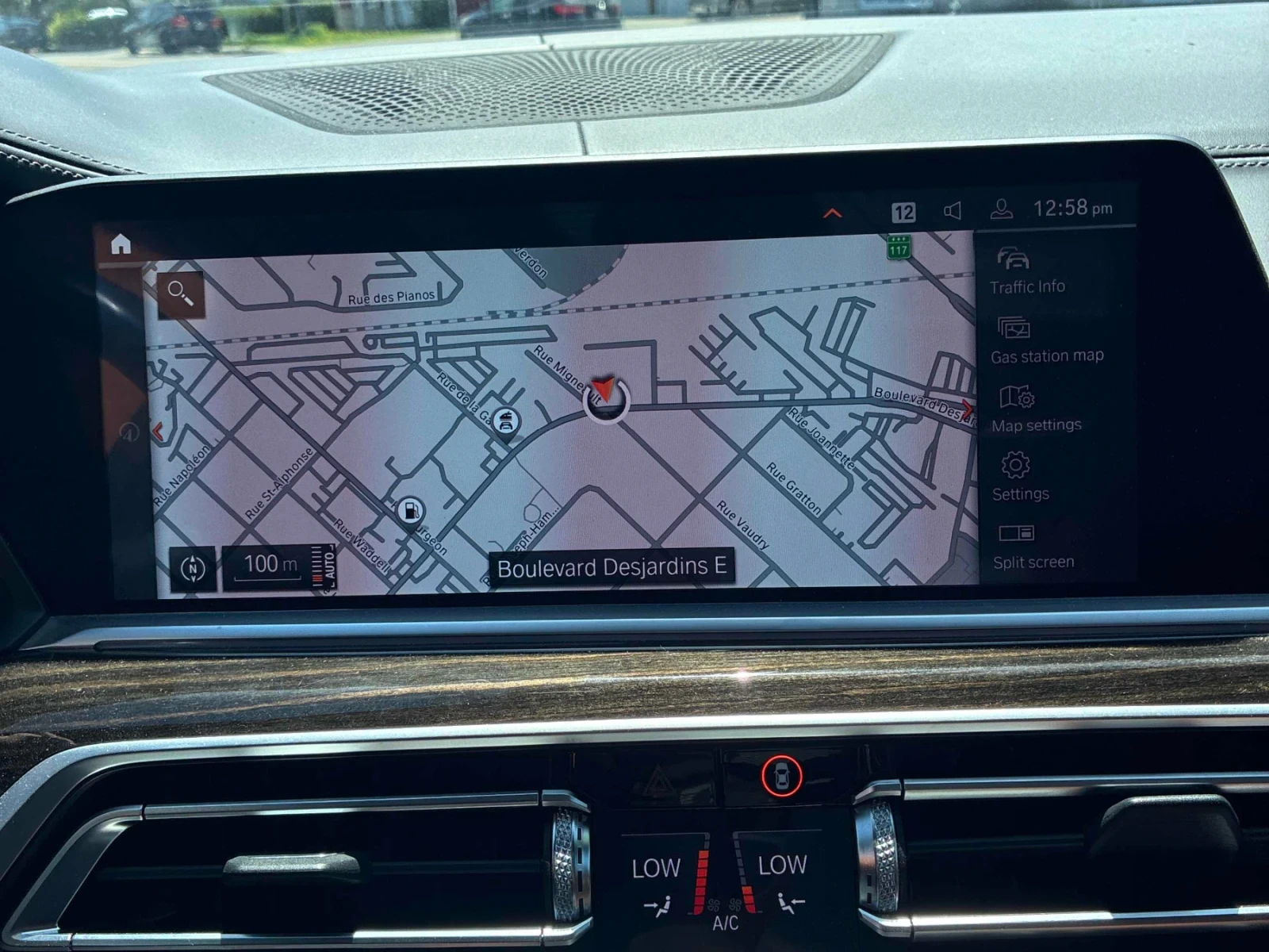 BMW X7 ДИСТРОНИК * ОБДУХВАНЕ * ПАНОРАМА * 360 * SWAROVSKI, снимка 8 - Автомобили и джипове - 54672495