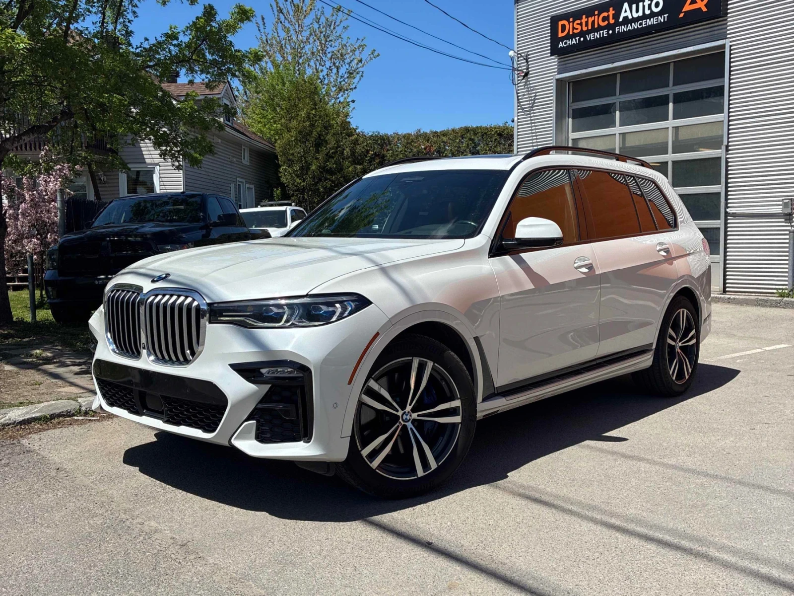 BMW X7 ДИСТРОНИК * ОБДУХВАНЕ * ПАНОРАМА * 360 * SWAROVSKI, снимка 5 - Автомобили и джипове - 54672495