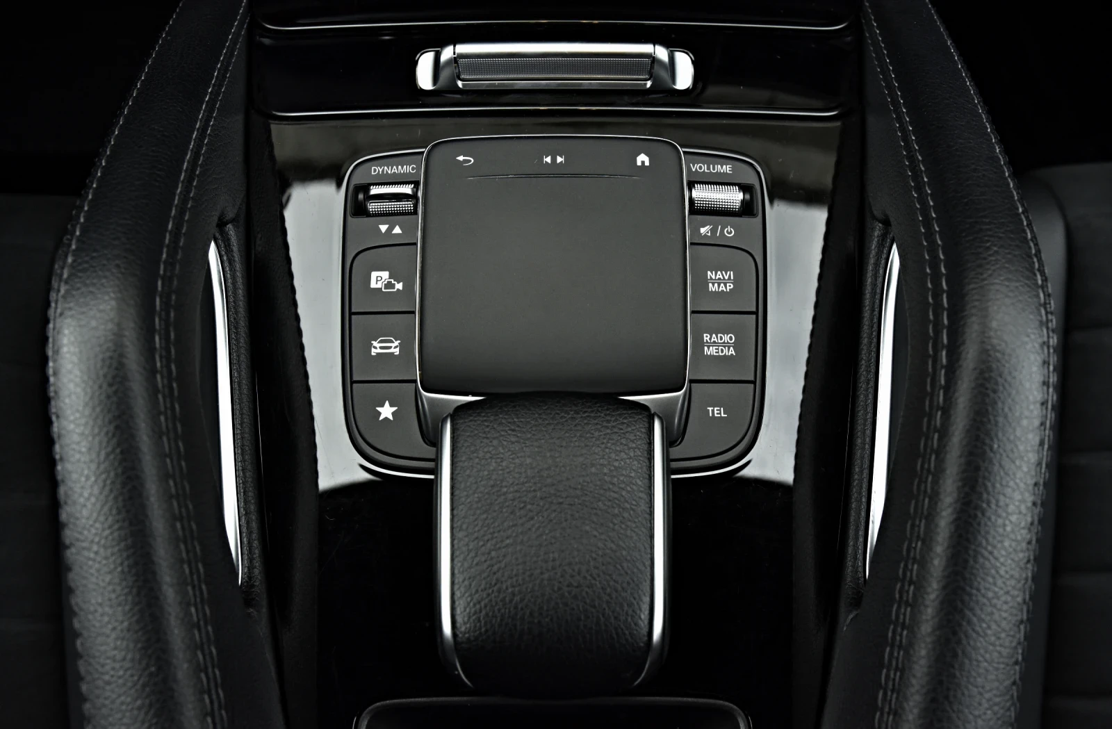 Mercedes-Benz GLE 300 D 4M AMG-Optik  MULTIBEAM LIGHT, снимка 13 - Автомобили и джипове - 55662891