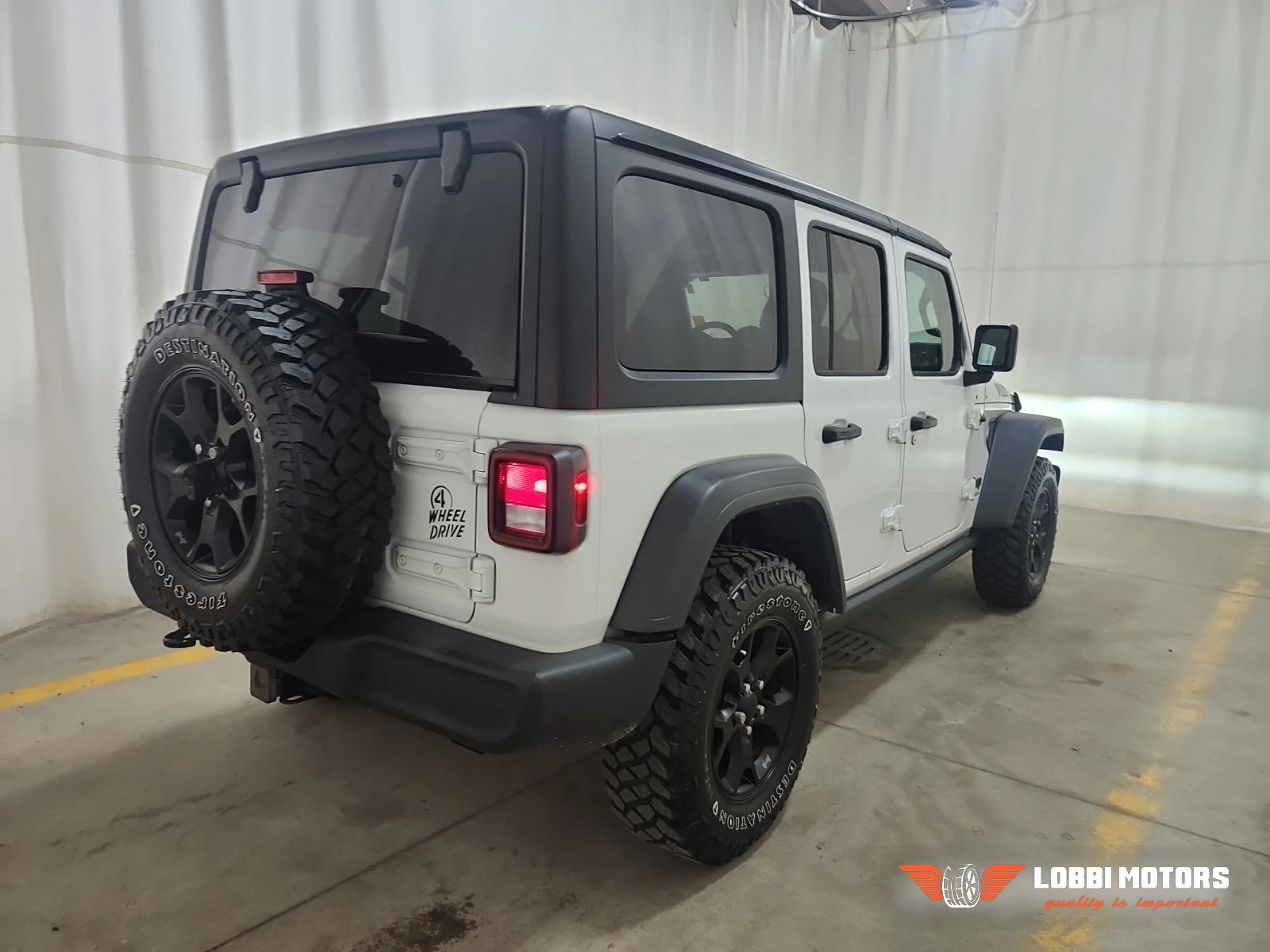 Jeep Wrangler, снимка 2 - Автомобили и джипове - 55928311
