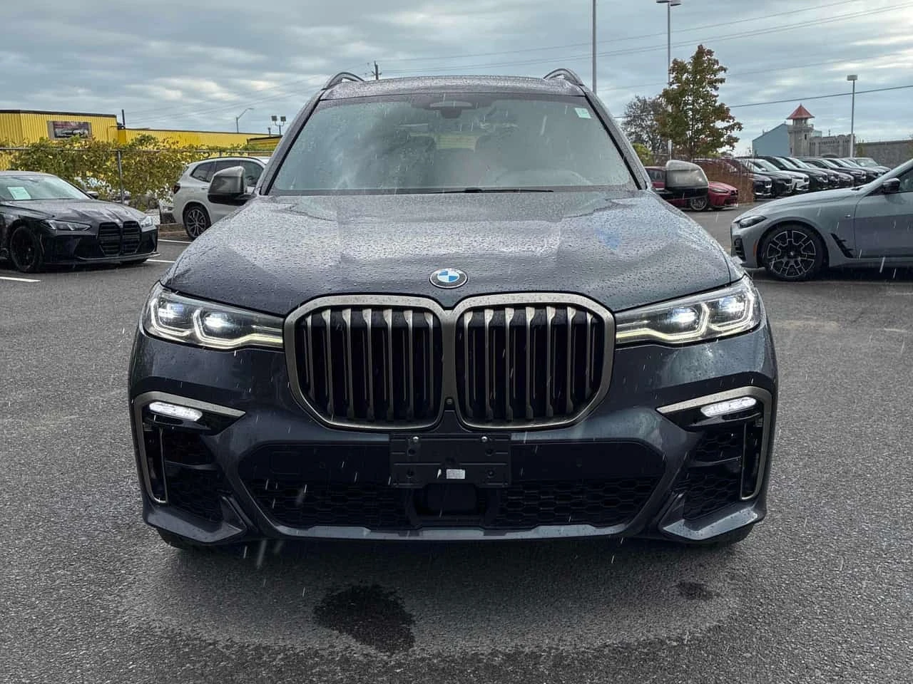 BMW X7 * M50i * CARFAX * ���� �� �� | Mobile.bg � ����������� 2