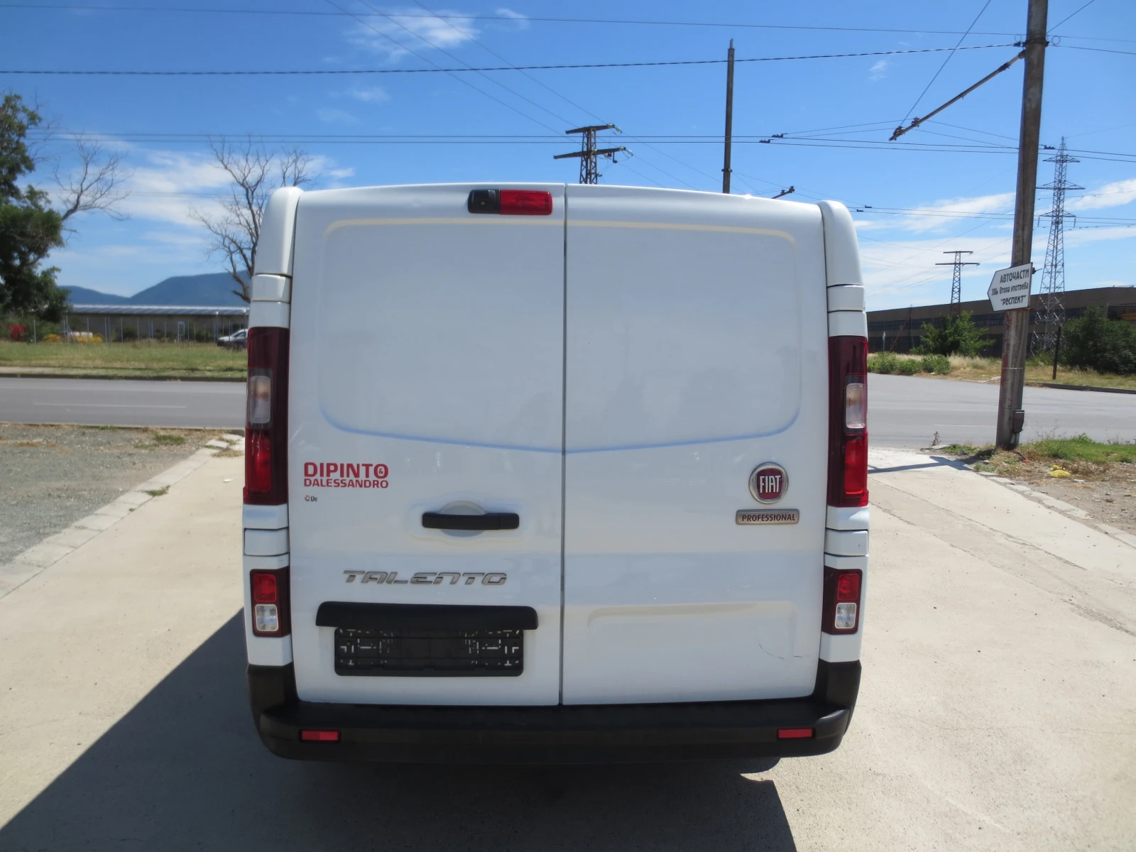 Renault Trafic 1.6 DCI* ХЛАДИЛЕН* , снимка 6 - Бусове и автобуси - 55152107