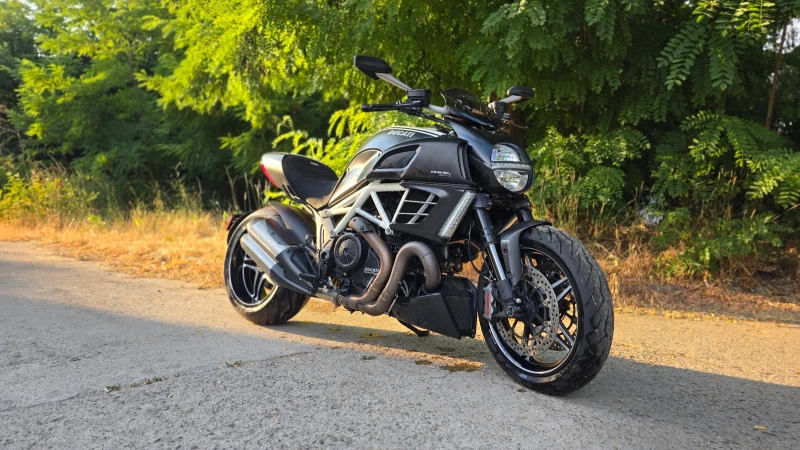 Ducati Diavel AMG, снимка 2 - Мотоциклети и мототехника - 51045471