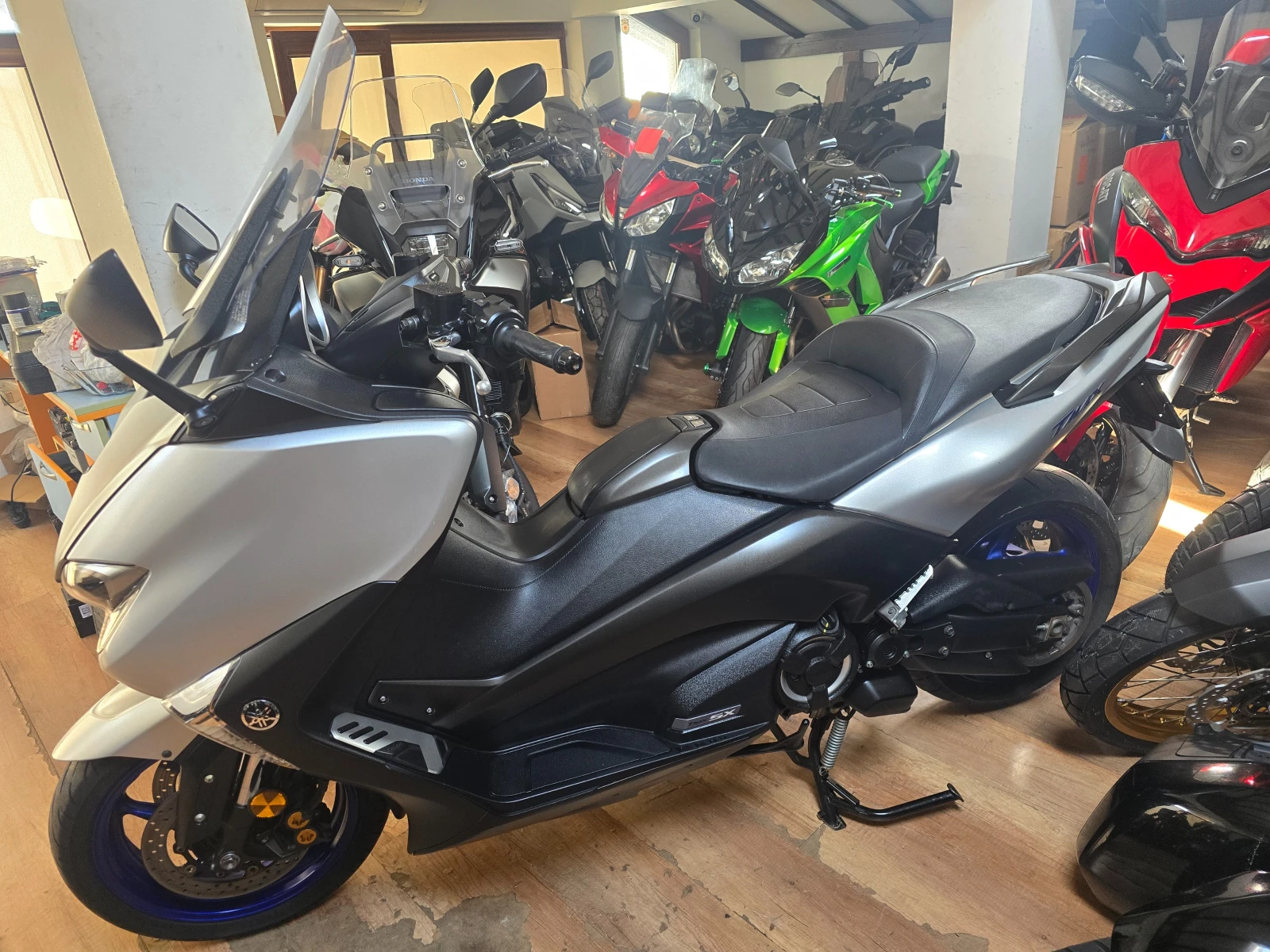 Yamaha T-max 530 SX ABS TRC , снимка 11 - Мотоциклети и мототехника - 55418820