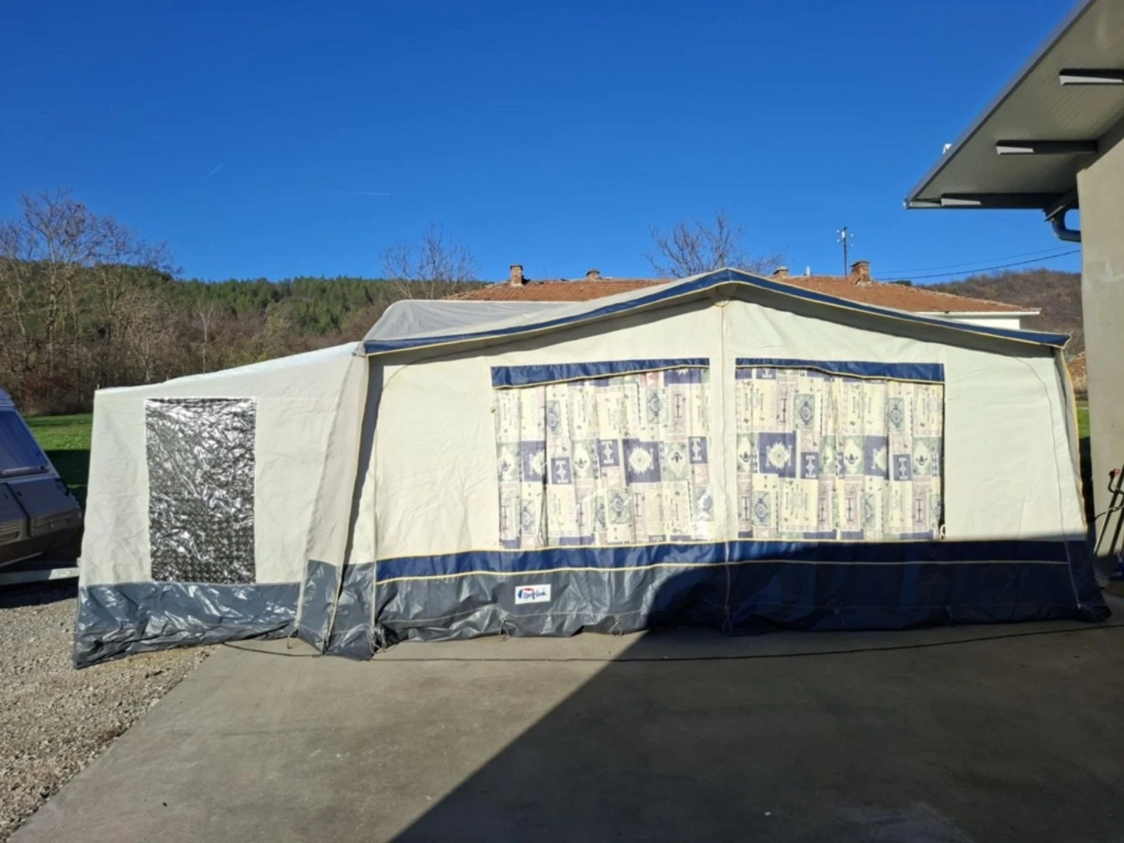 Каравана Knaus, снимка 5 - Каравани и кемпери - 53828392